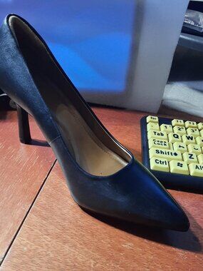 Nordstrom Women Paigge Lea Pointed Toe Pump Leather Black Size 10 New Defect